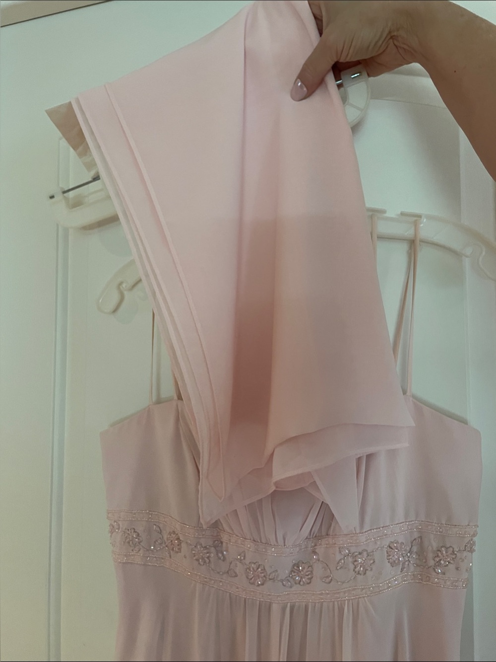 David's Bridal Light Pink Chiffon Empire-Waist Spaghetti Strap Dress & Pashmina - Picture 5 of 5